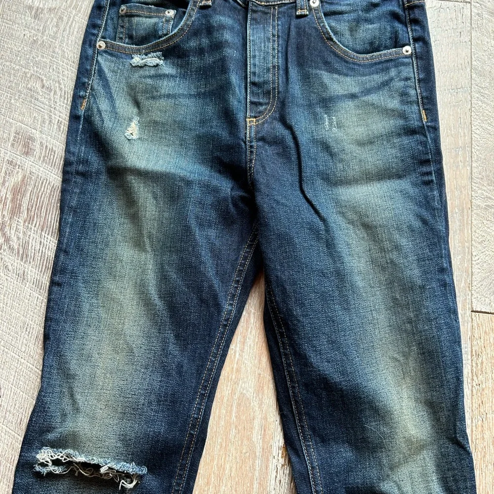 Rag & bone distressed jeans 👖 - Picture 3 of 7